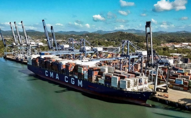 中方终于动手了!大批货轮空集装箱离开,巴拿马这下麻烦大了。