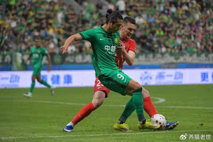体育直播-国安真核蜕变记：从“玻璃人”到万米跑不累的进攻推土机|北京国安|张玉宁|赛季|球队|球迷_新浪体育_新浪新闻