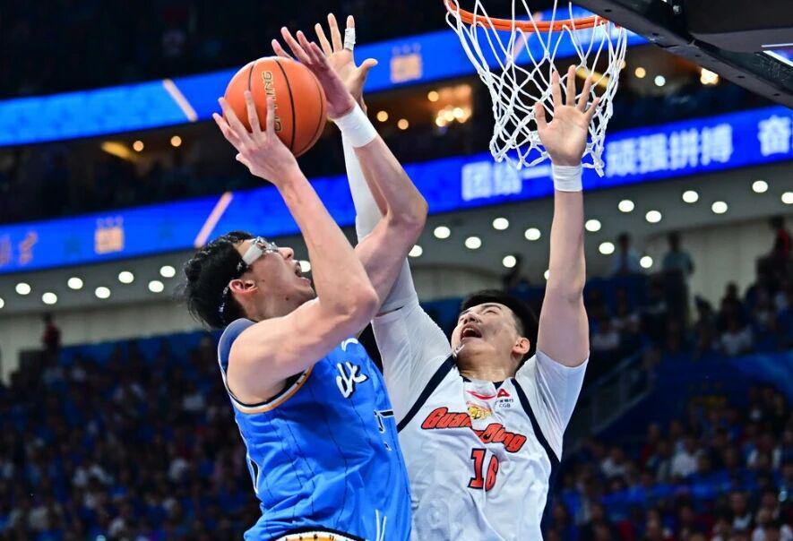 世界杯直播-北京男篮88-73战胜广东晋级四强，半决赛对阵上海 杜锋直言没遗憾